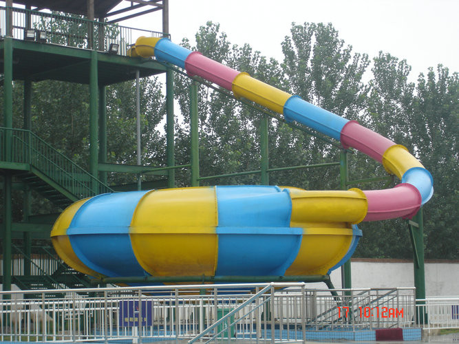 Amusement Park Super Bowl Water Slide Indoor or Outdoor for Family Members , Colorful or Customized