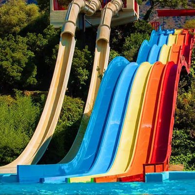 Καλή τιμή. Customized Size Fiberglass Water Park Slide with 6-8mm Thickness and Over 10 Years Service Life σε απευθείας σύνδεση