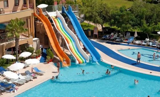 OEM Εξωτερικό Πολλαπλό Σύνολο διαδρόμων από υαλοπλαστική για το Πάρκο Διασκέδασης