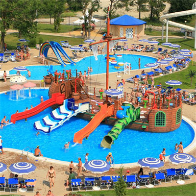 Δημοφιλές Παιδικό Υδάτινο Πάρκο Παιχνιδιών Νερού Πισίνα Πειρατικού Πλοίου Τσουλήθρες Με Πλατφόρμες Εκτόξευσης Νερού